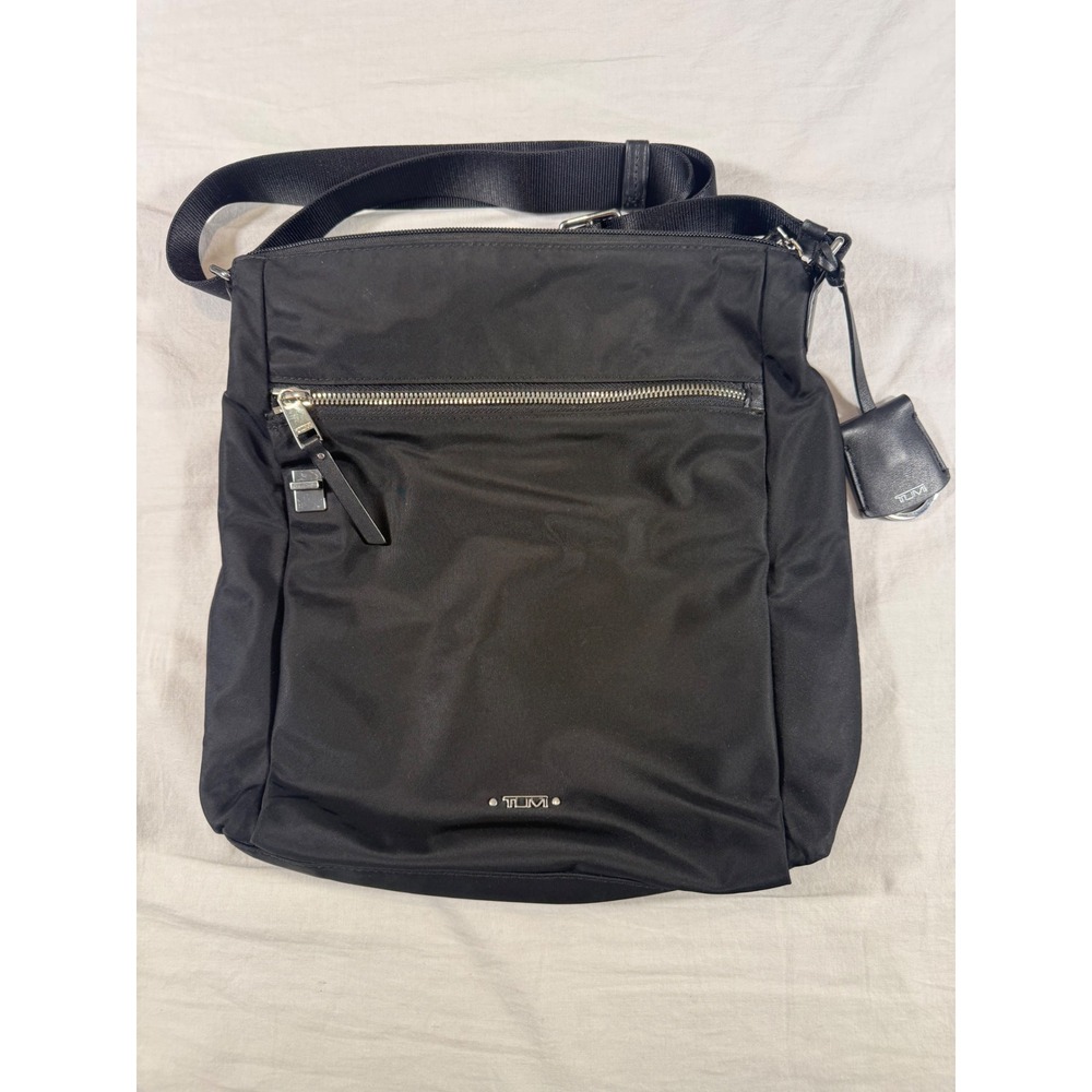 Tumi Capri Voyageur Crossbody‎ Bag Black Pre-Owned Nylon Messenger Travel